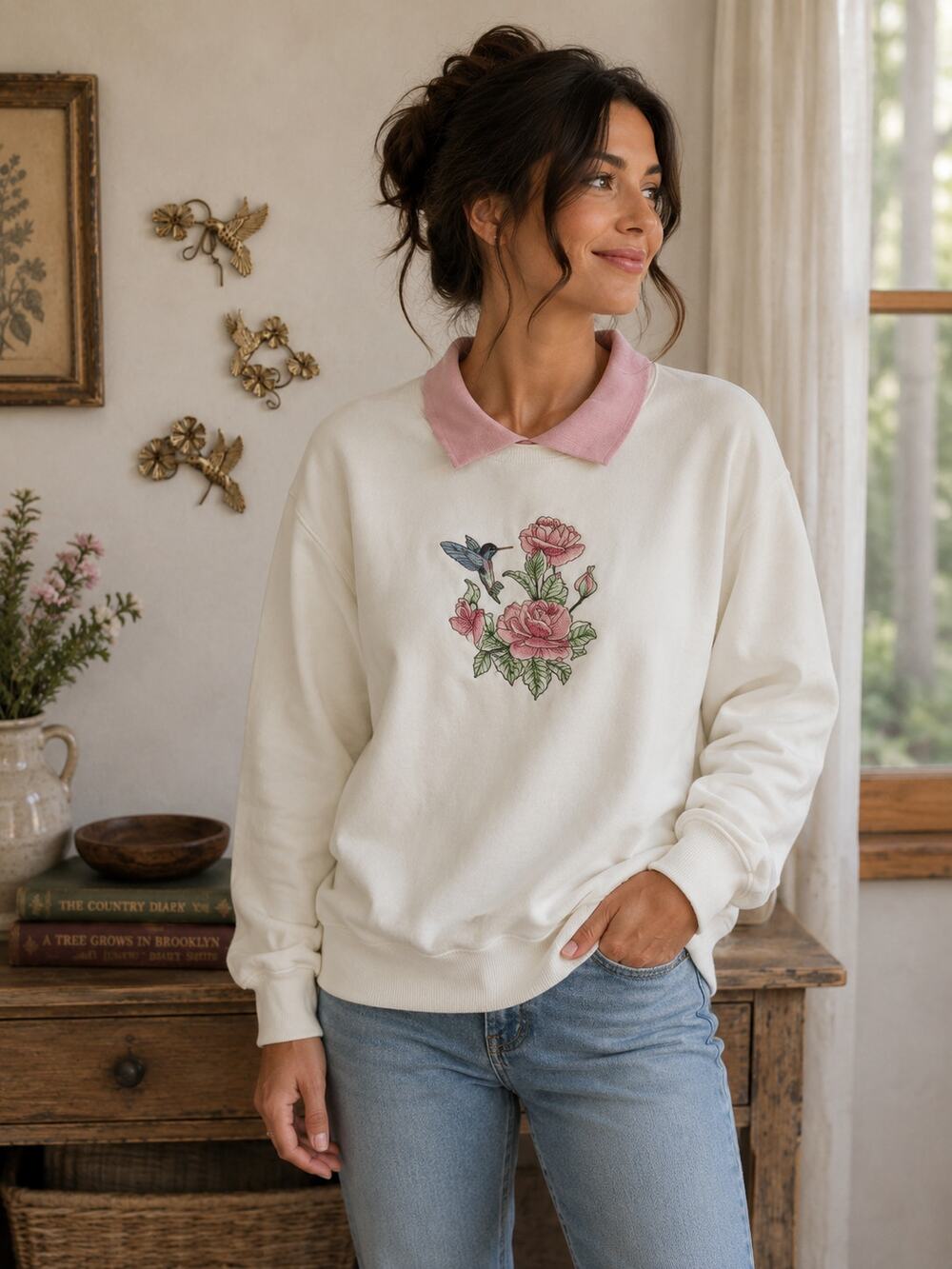 Vintage White Collared Flowers Roses Hummingbird Sweatshirt M